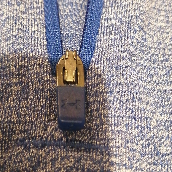 Under armour long shirts - Picture 4 of 5